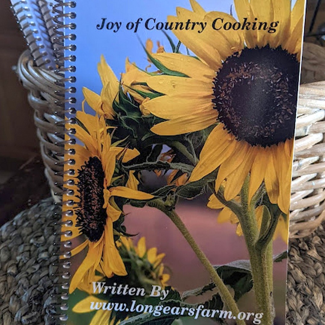 Joy of Country Cookbook is here!

#cookbook 
#countrycooking 
#triedandtruerecipes
#homecooking